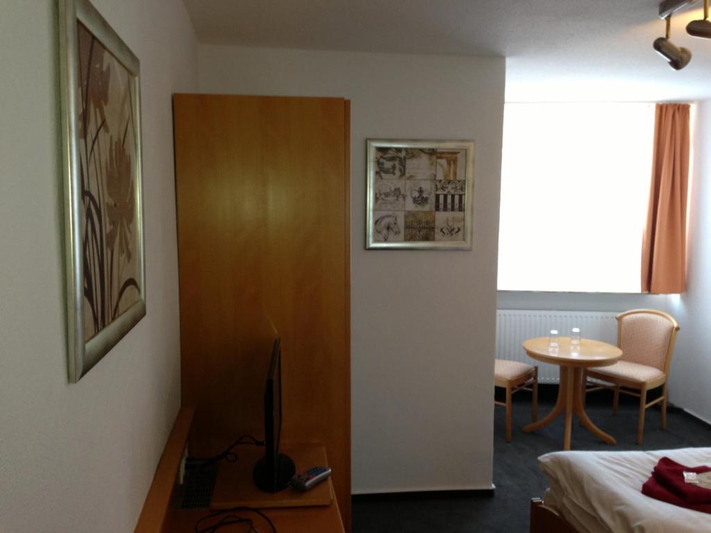 Hotel & Restaurant Jaegerstuben Ritterhude Bagian luar foto