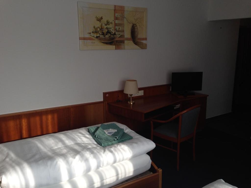 Hotel & Restaurant Jaegerstuben Ritterhude Bagian luar foto